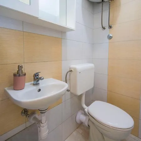 Nice Apartman
