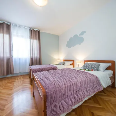 Apartman Nice *